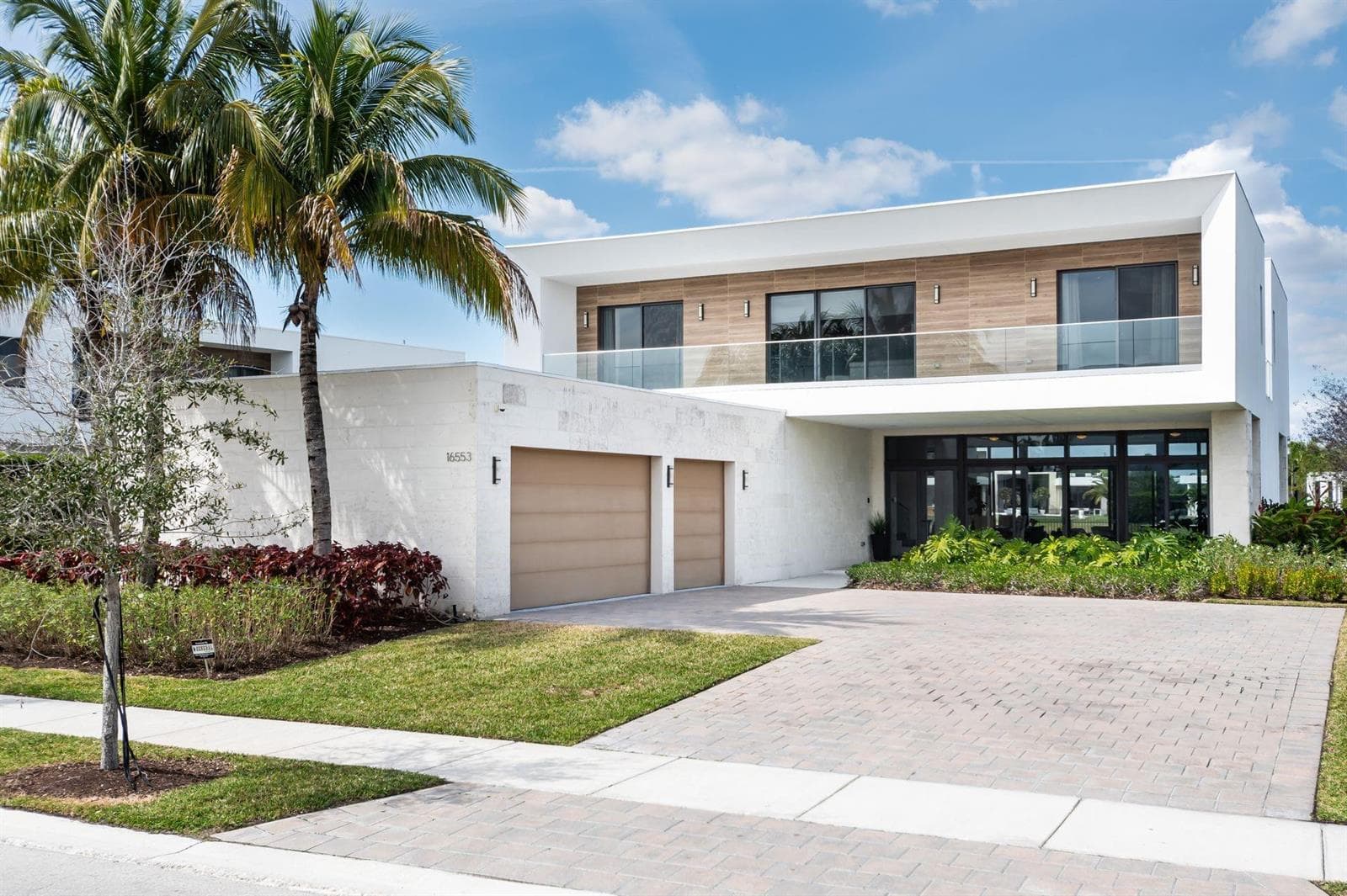 16553 Botaniko Drive S, Weston FL 33326 photo 3