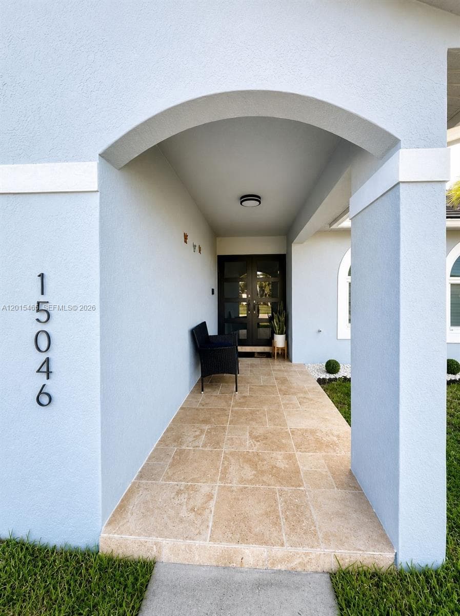 15046 SW 148th Pl, Miami FL 33196 photo 2
