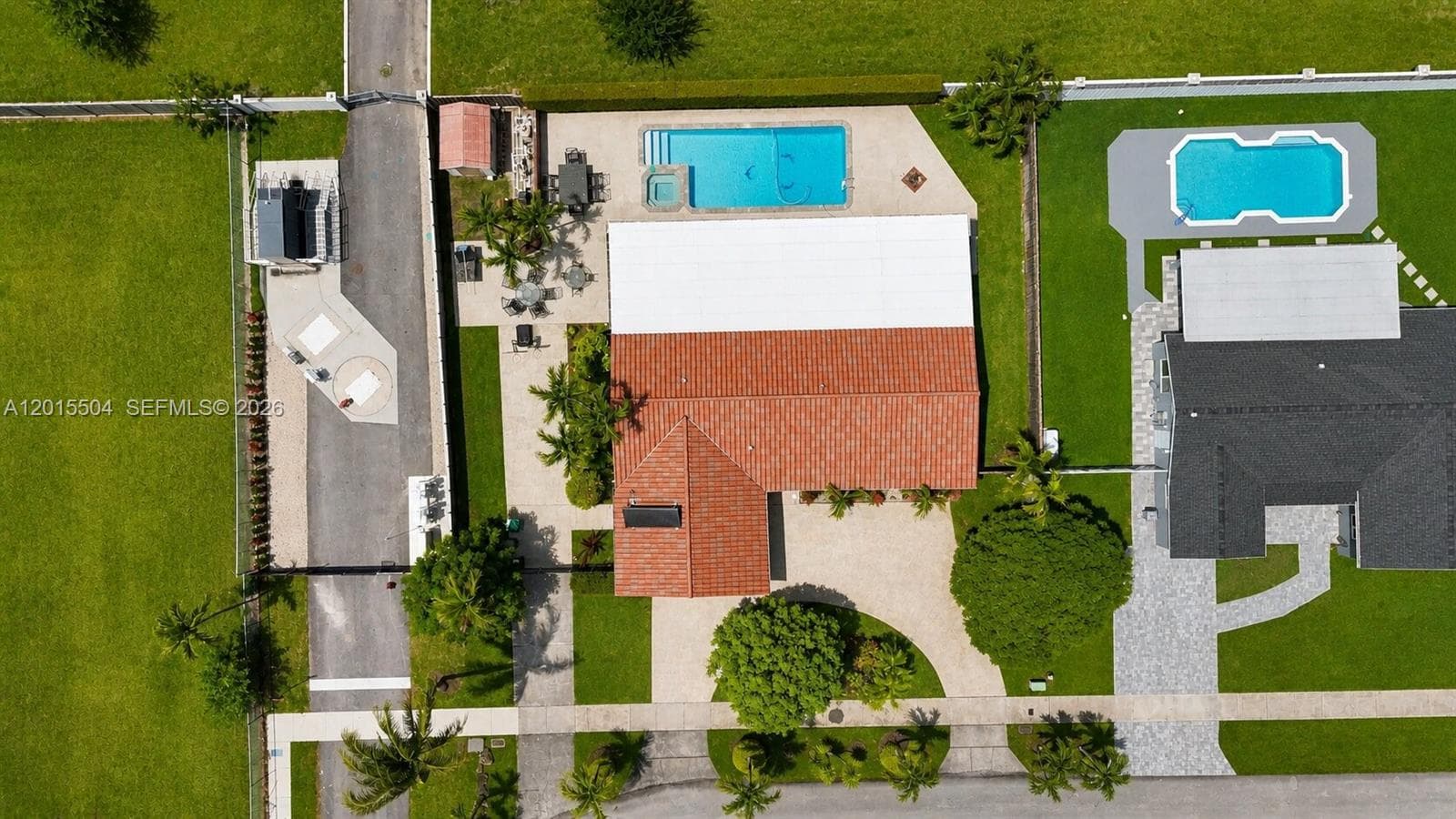 10435 SW 92nd St, Miami FL 33176 photo 4
