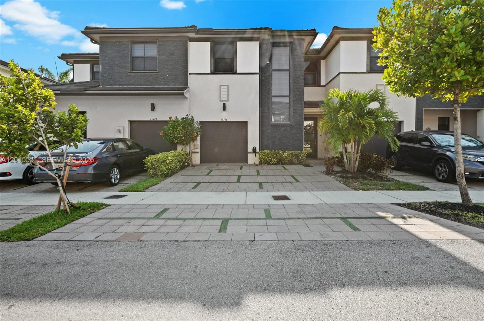 15776 NW 91st Ct, Miami Lakes FL 33018 photo 2