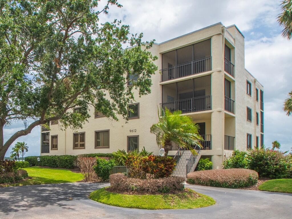 9612 Riverside Drive # 203, Sebastian FL 32958 photo 2