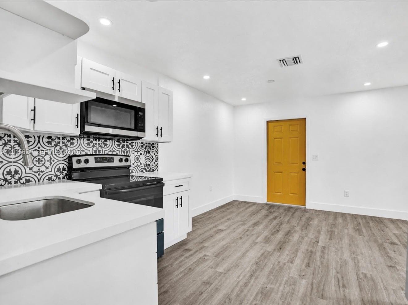 4129 SW 23 Street, West Park FL 33023 photo 3
