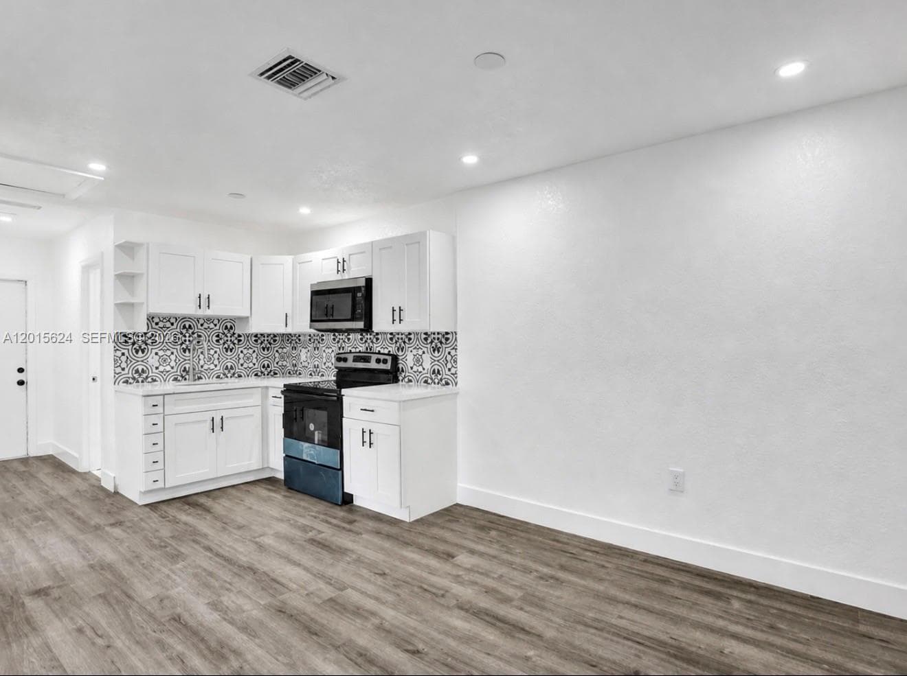 4129 SW 23 Street, West Park FL 33023 photo 5