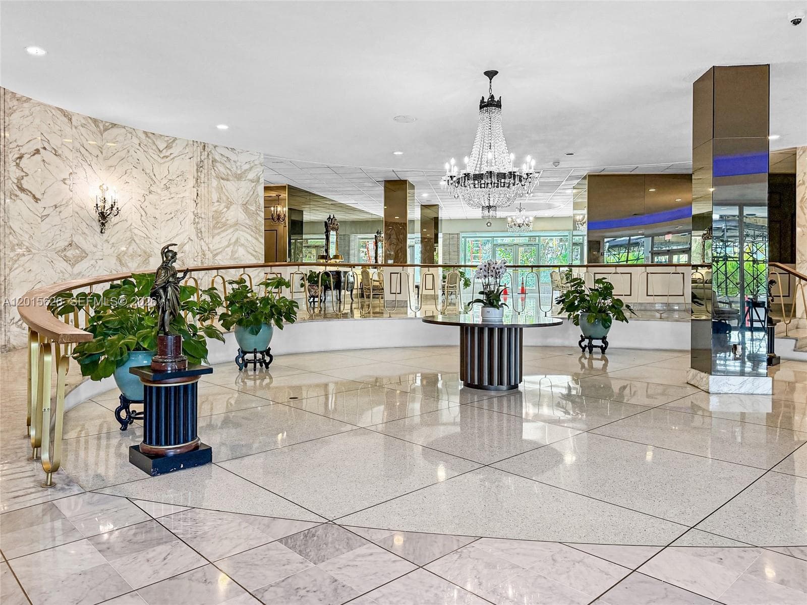 5255 Collins Ave, Miami Beach FL 33140 photo 2