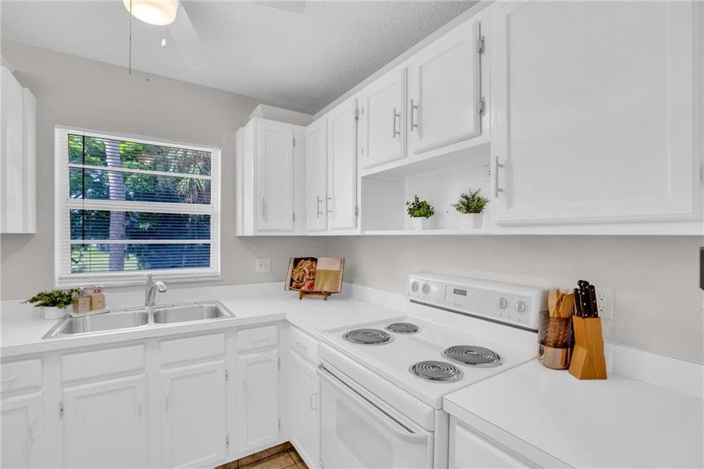 17 Vista Palm Lane # 201, Vero Beach FL 32962 photo 2