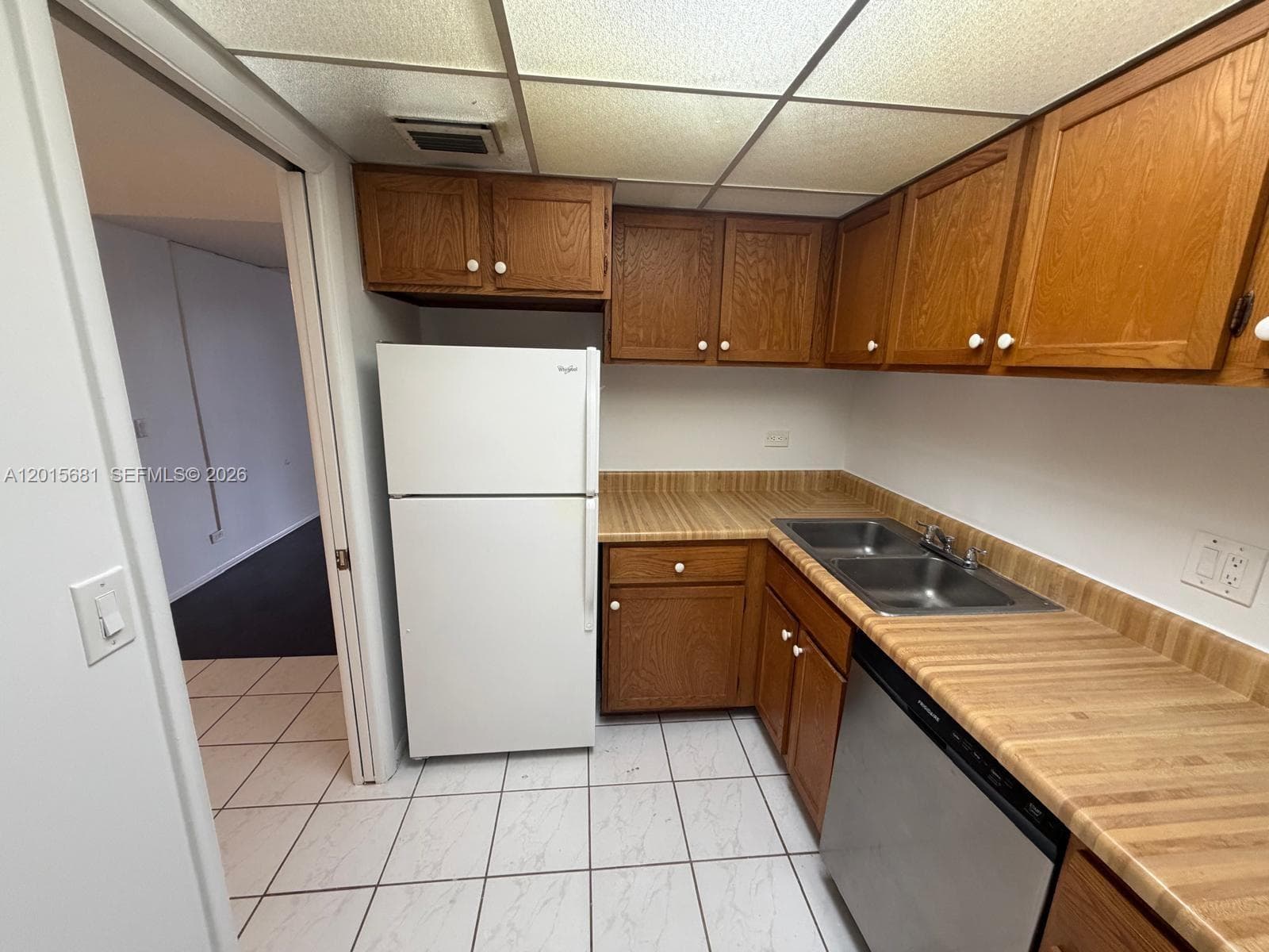 3720 Inverrary Dr # 2K, Lauderhill FL 33319 photo 2