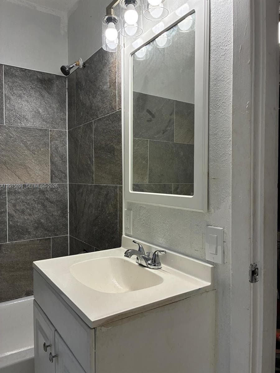 1 ST REGIS DR, Other City - In The State Of Florida FL 32505 photo 5
