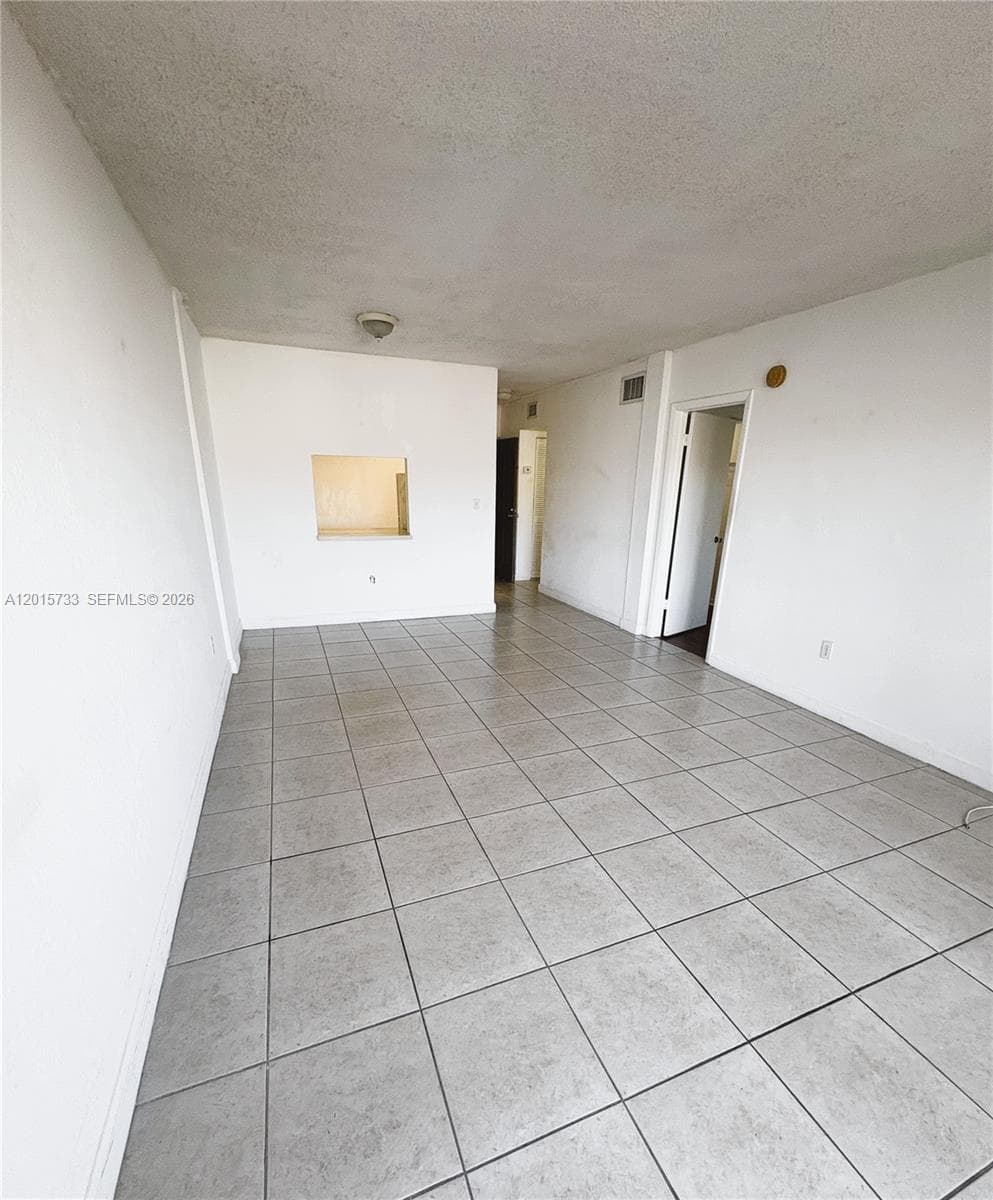 10900 SW 104th St # 315, Miami FL 33176 photo 4