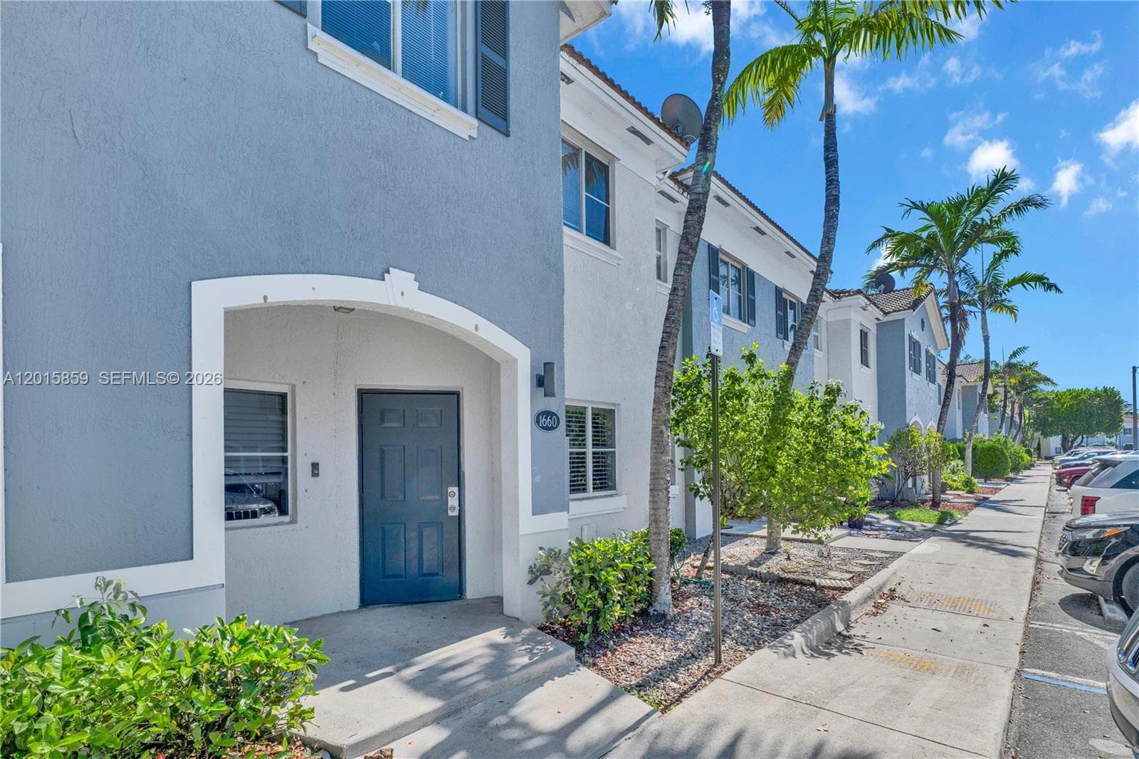 1660 SE 30th St, Homestead FL 33035 photo 3