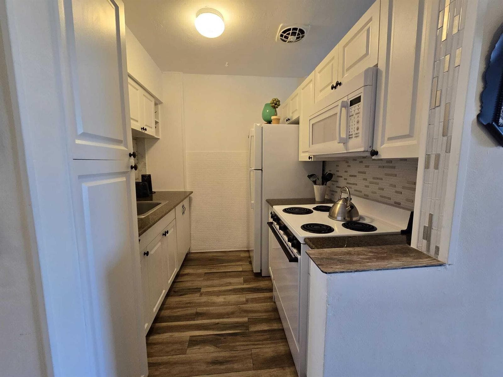 1000 SW 10th Avenue SW # 19p, Hallandale Beach FL 33009 photo 3