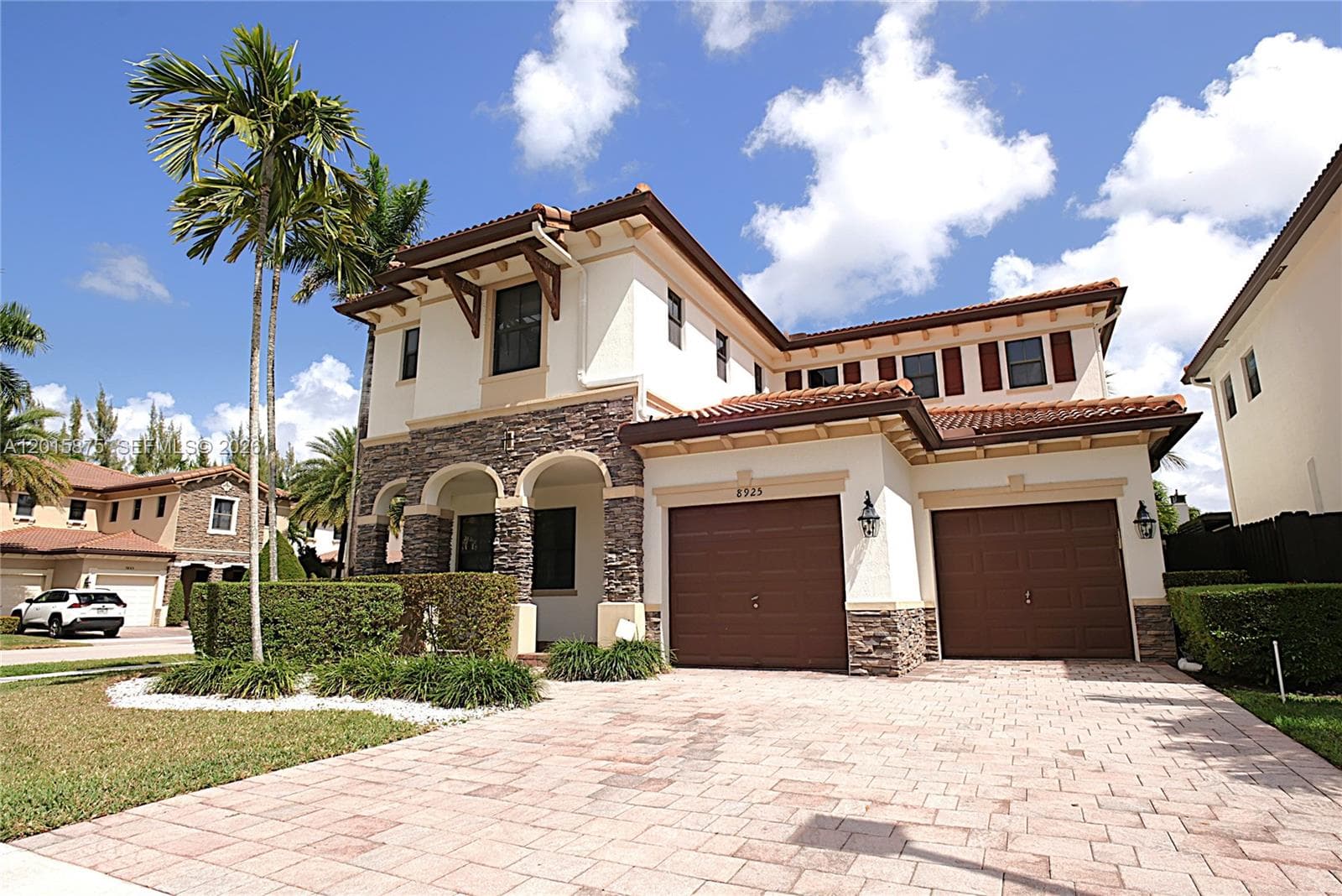 8925 NW 99th Ave, Doral FL 33178