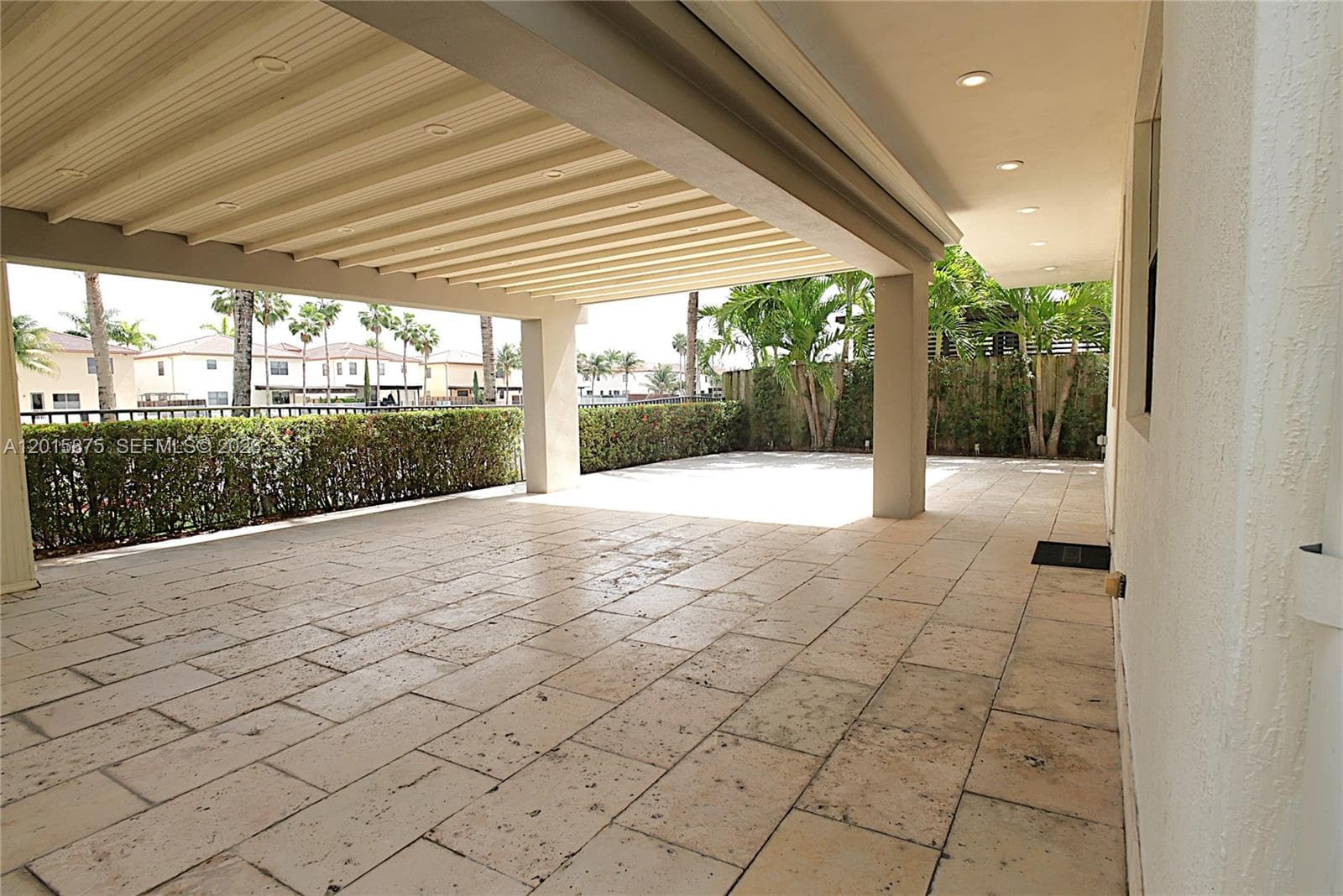 8925 NW 99th Ave, Doral FL 33178 photo 4