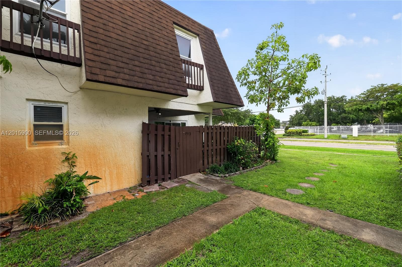 7913 Tam Oshanter Blvd # 0, North Lauderdale FL 33068 photo 2