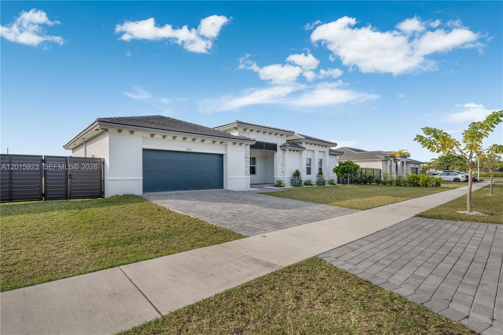 19100 SW 132nd Pl, Miami FL 33177 photo 4