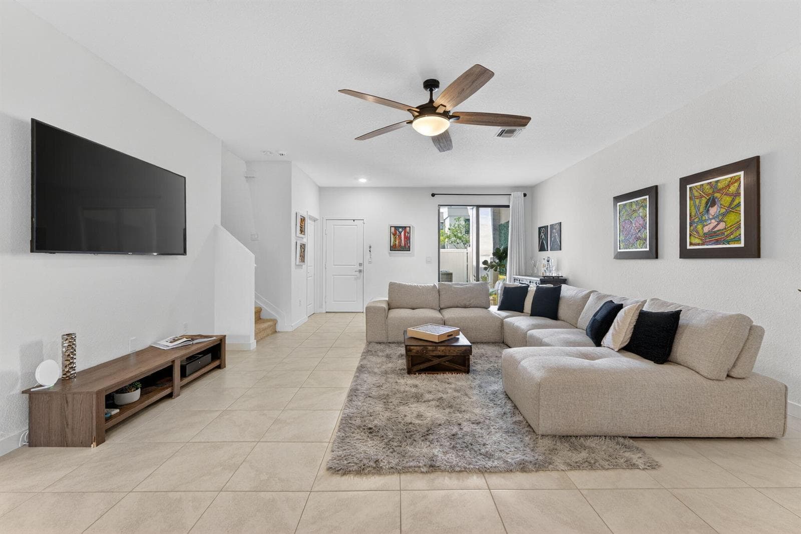 527 NW 17th Street, Fort Lauderdale FL 33311 photo 4
