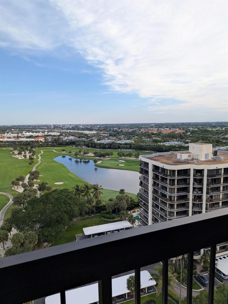 2425 Presidential Way # 1905, West Palm Beach FL 33401 photo 3