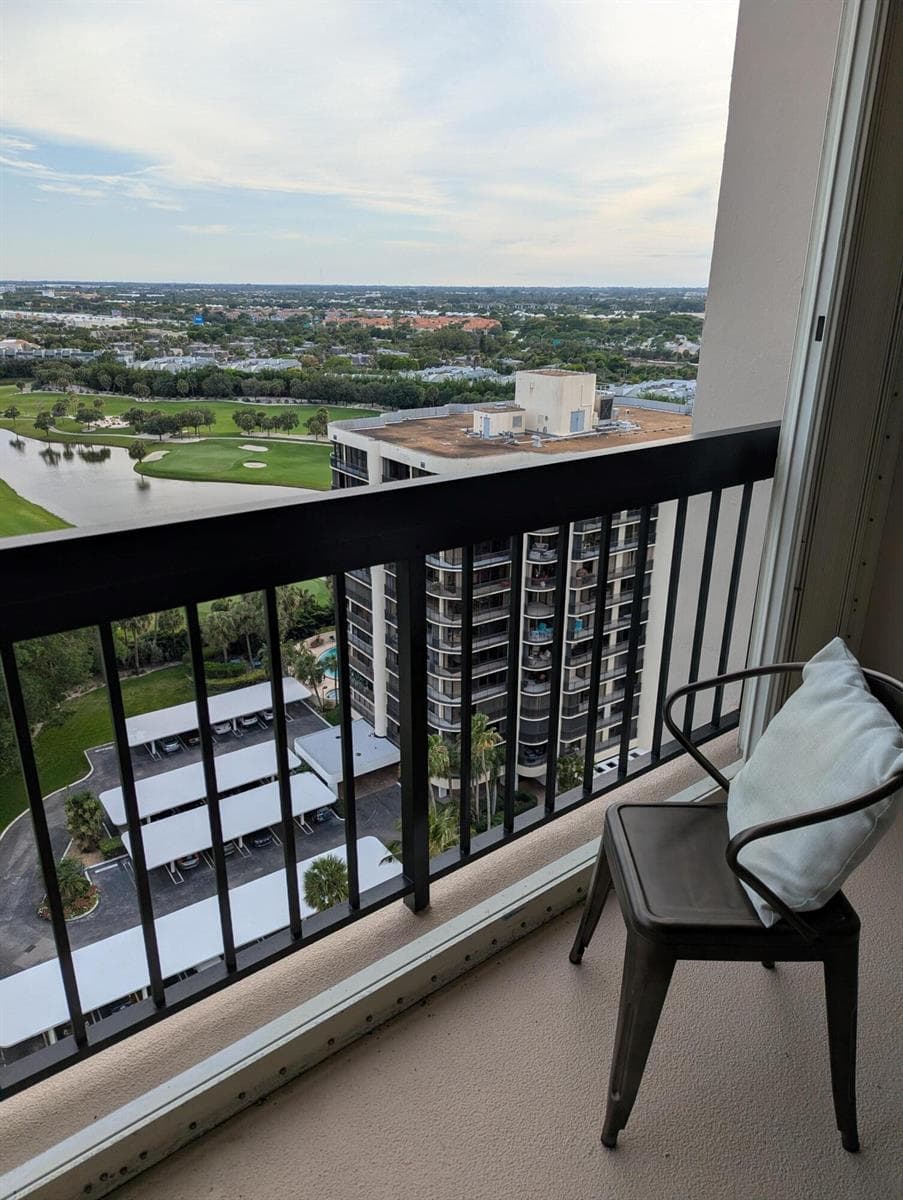 2425 Presidential Way # 1905, West Palm Beach FL 33401 photo 5