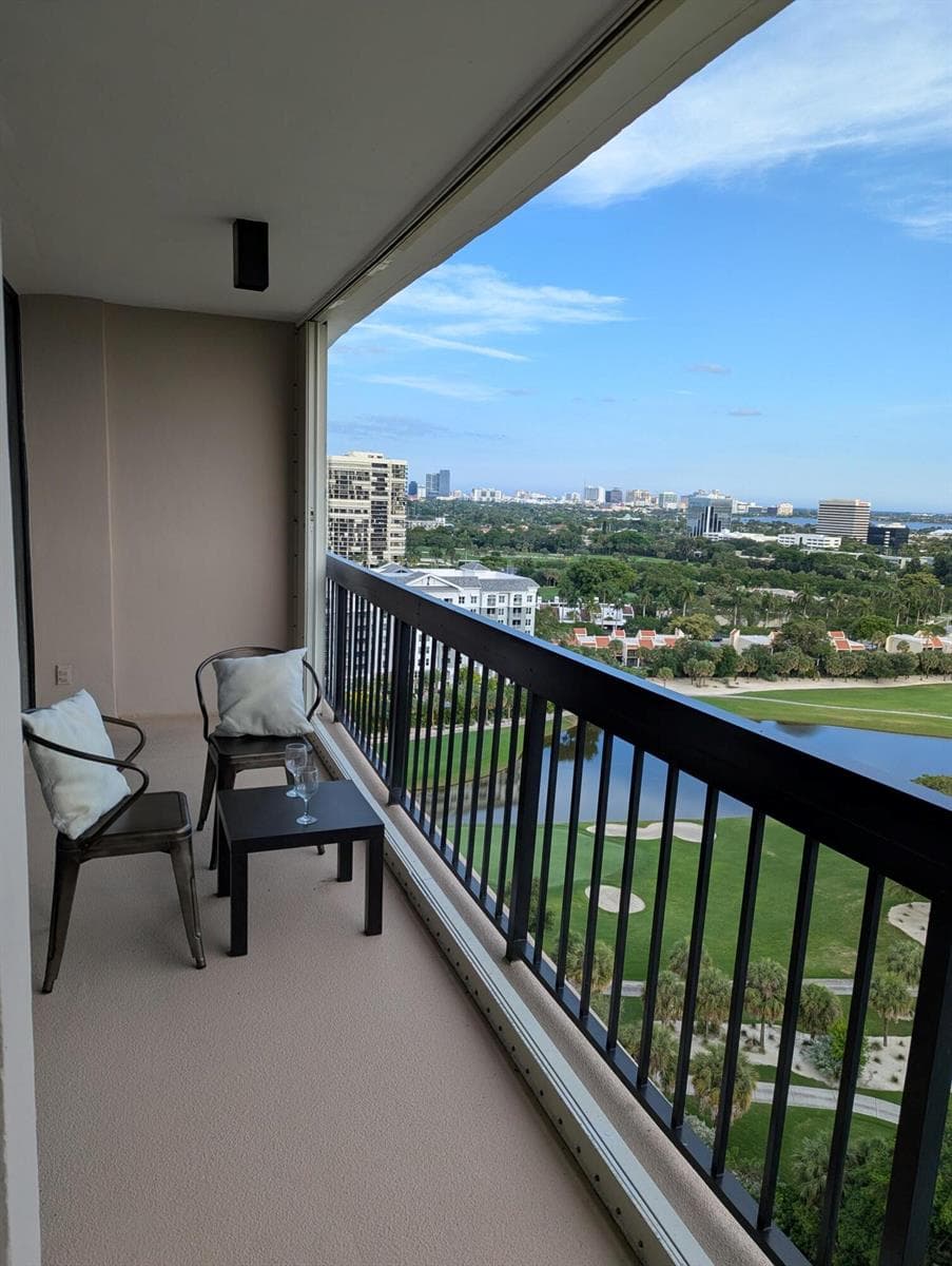 2425 Presidential Way # 1905, West Palm Beach FL 33401 photo 4