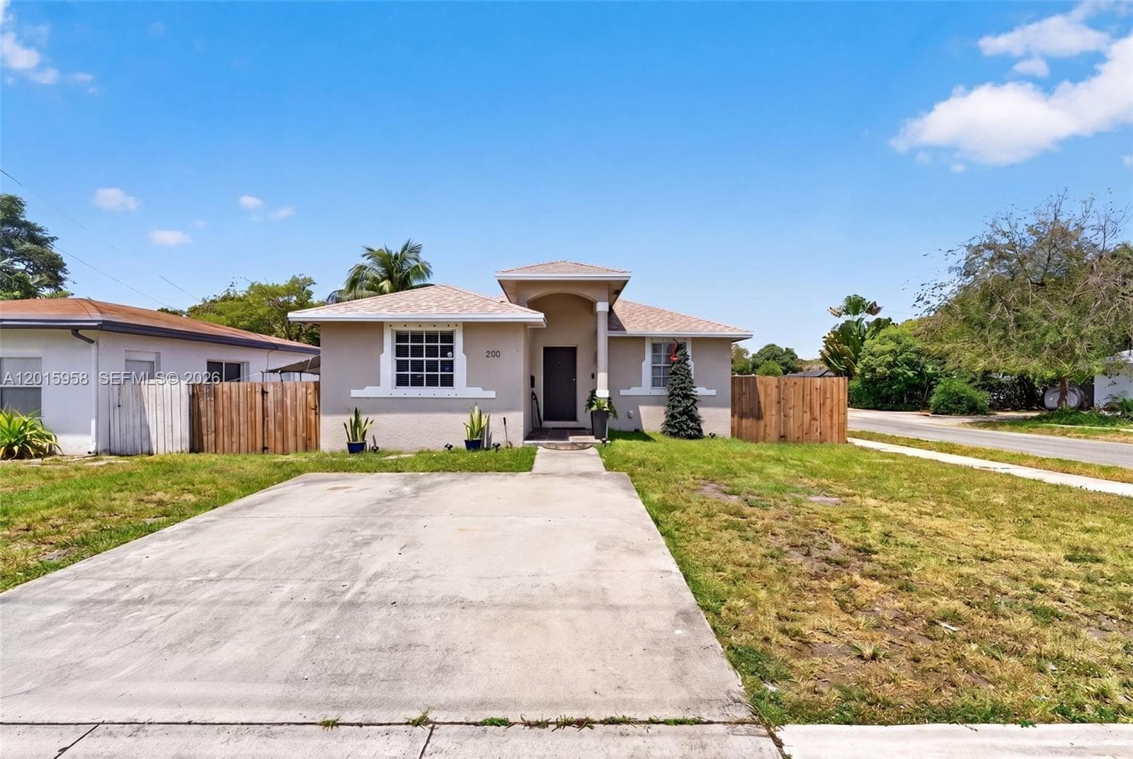 200 SW 2nd Ave, Hallandale Beach FL 33009 photo 2