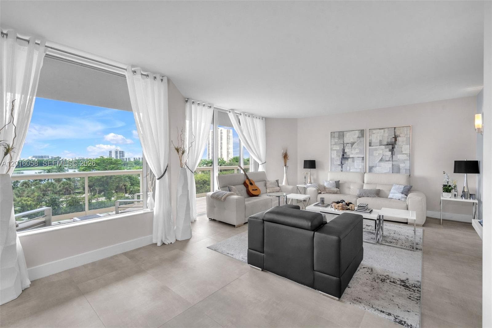 20191 E Country Club Dr # 601, Aventura FL 33180 photo 2