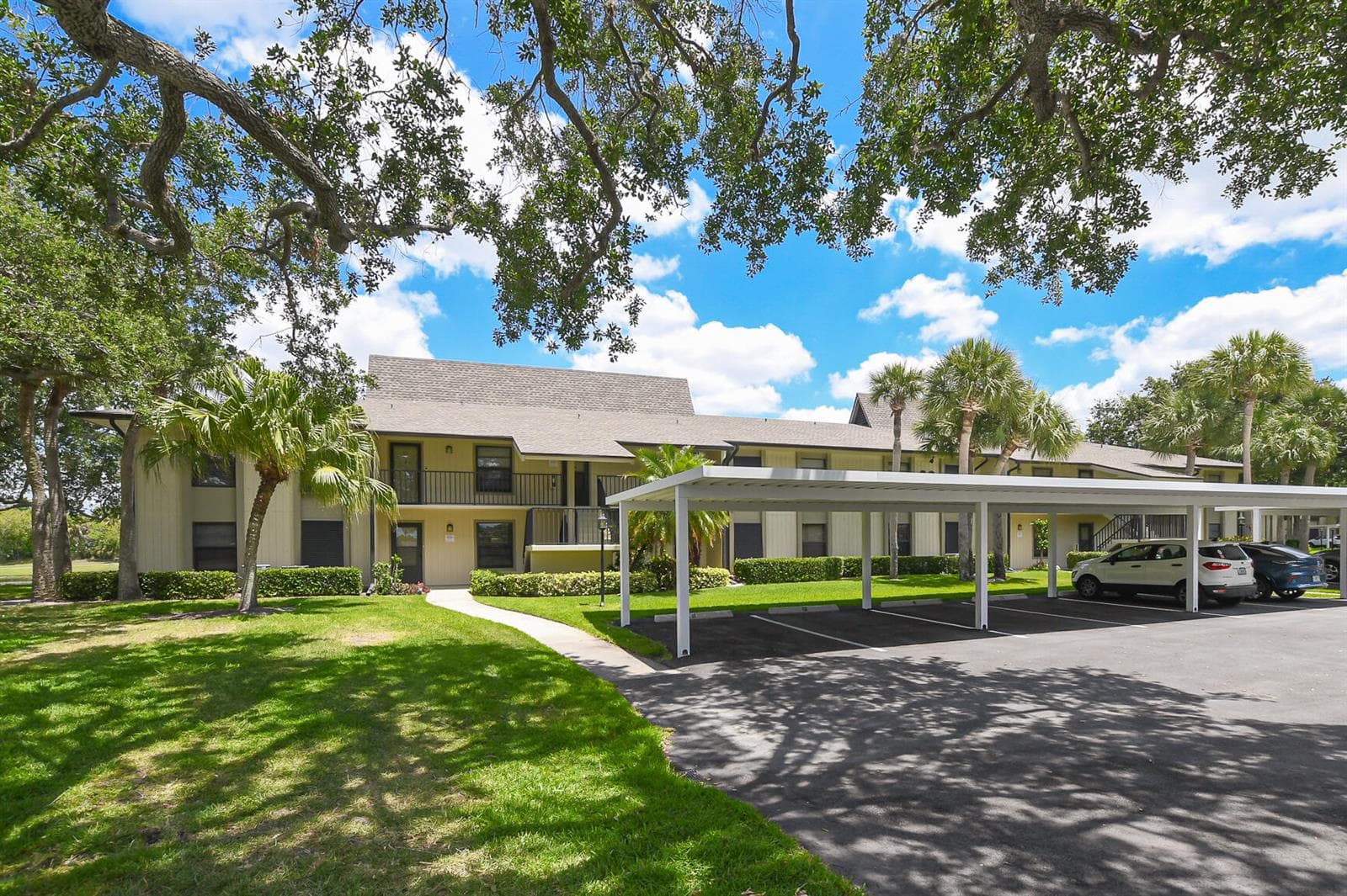 20 Plantation Drive # 101, Vero Beach FL 32966 photo 2