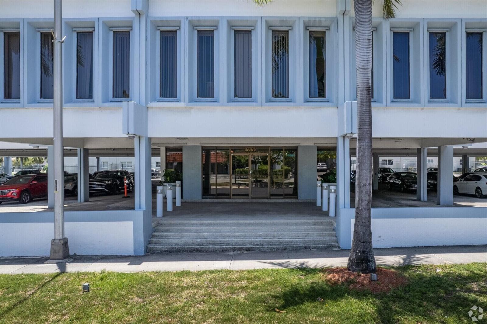16666 NE 19th Avenue # 101-102, North Miami Beach FL 33162