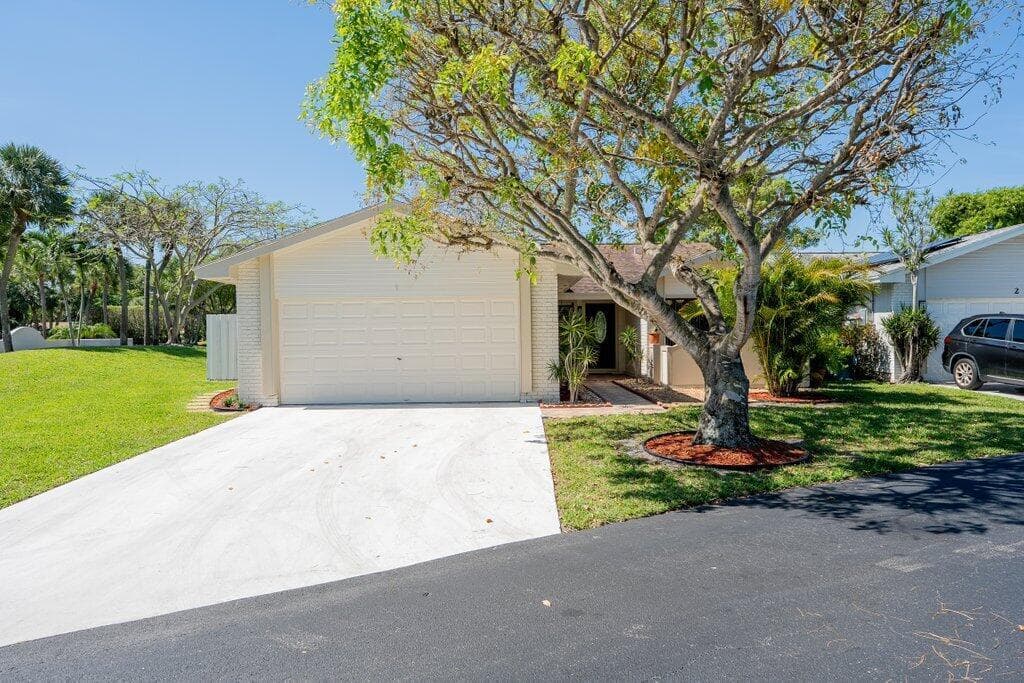 1 Afton Place, Boynton Beach FL 33426 photo 2