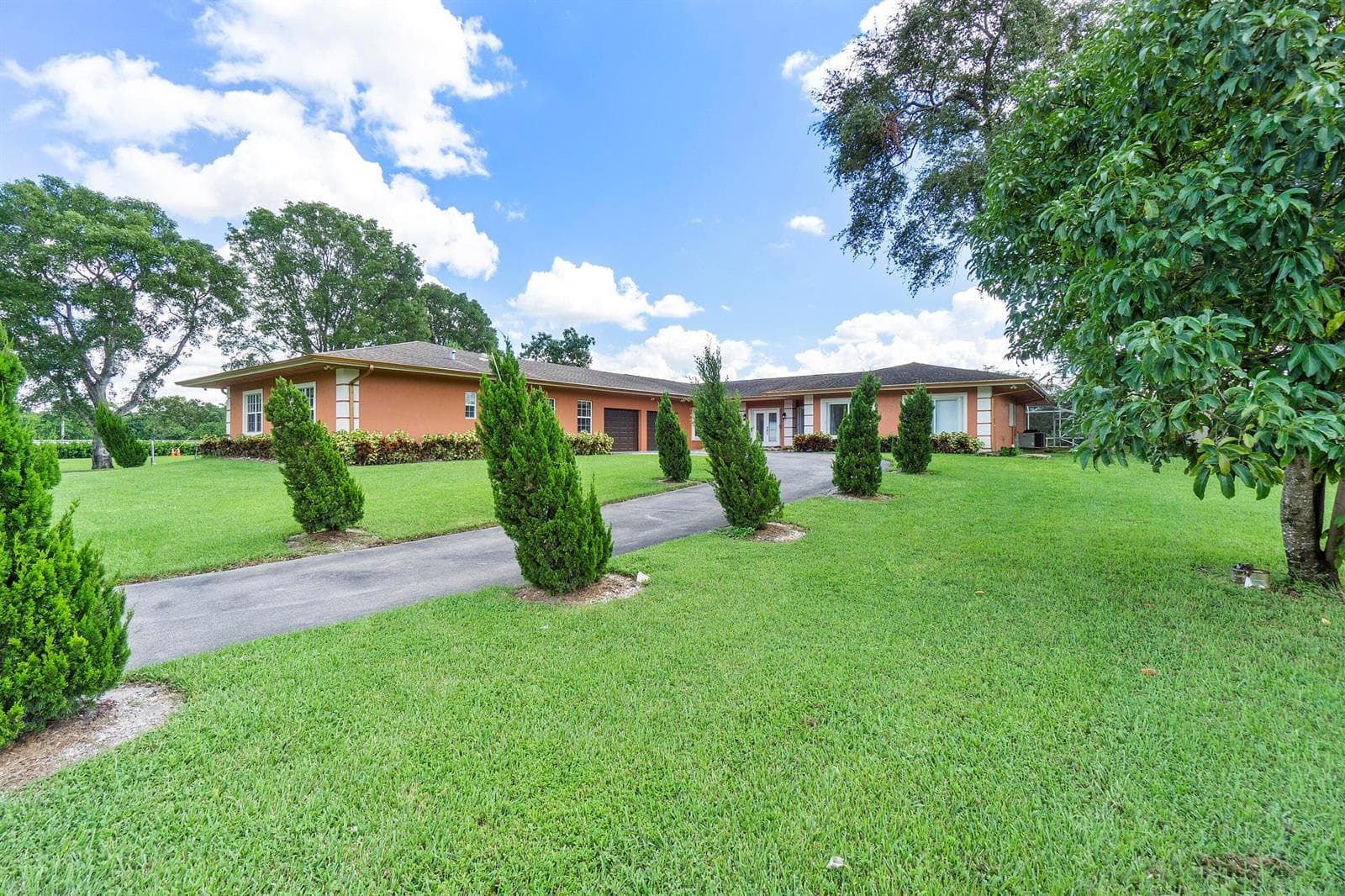 7600 NW 82nd Terrace, Parkland FL 33067 photo 3