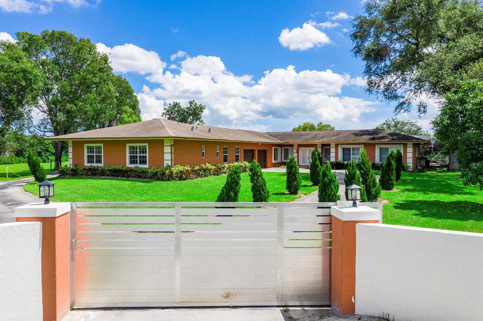 7600 NW 82nd Terrace, Parkland FL 33067