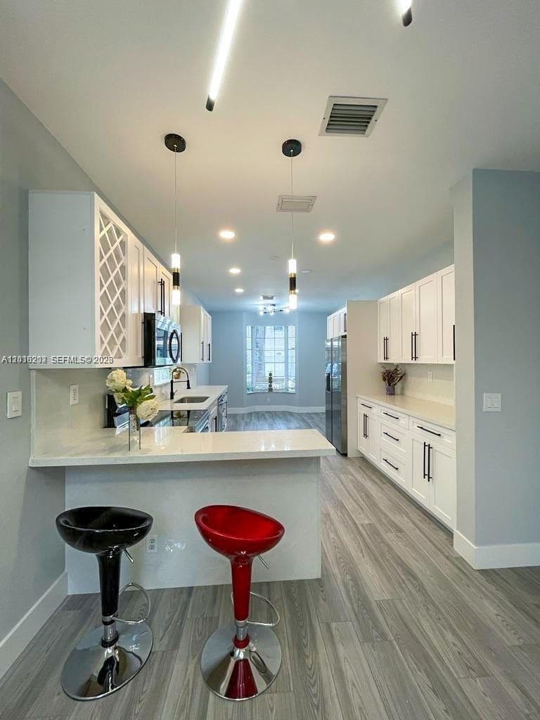 1261 Hayes St, Hollywood FL 33019 photo 3