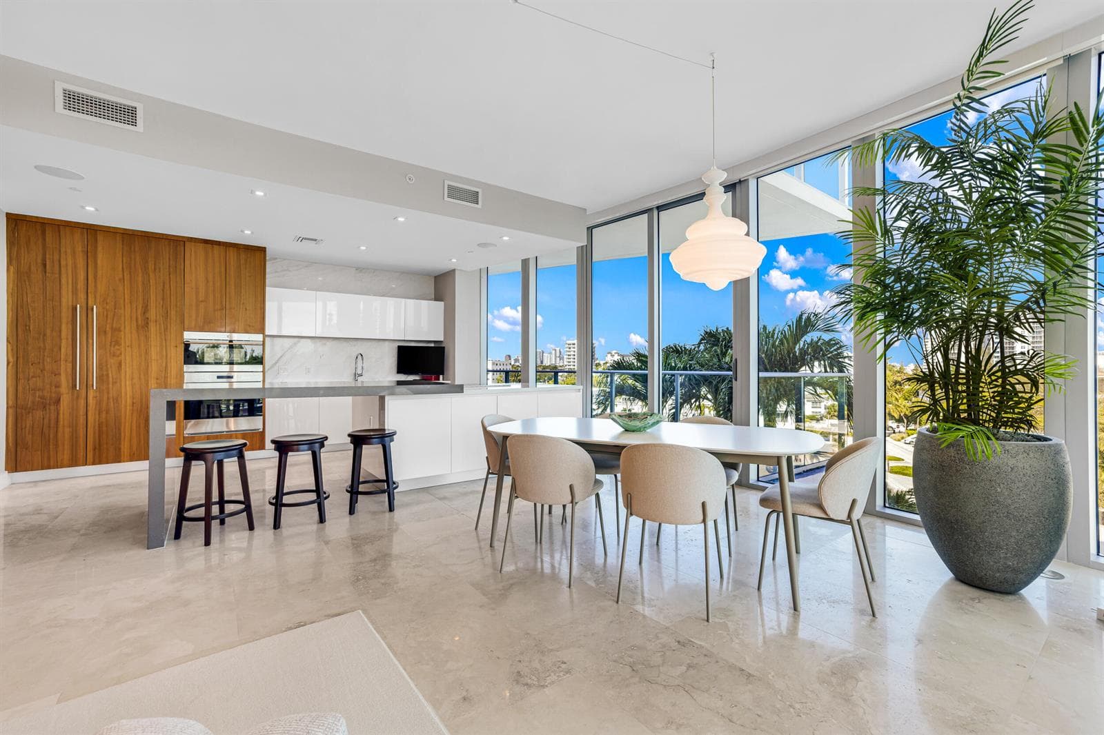701 N Fort Lauderdale Beach Boulevard # 406, Fort Lauderdale FL 33304 photo 4