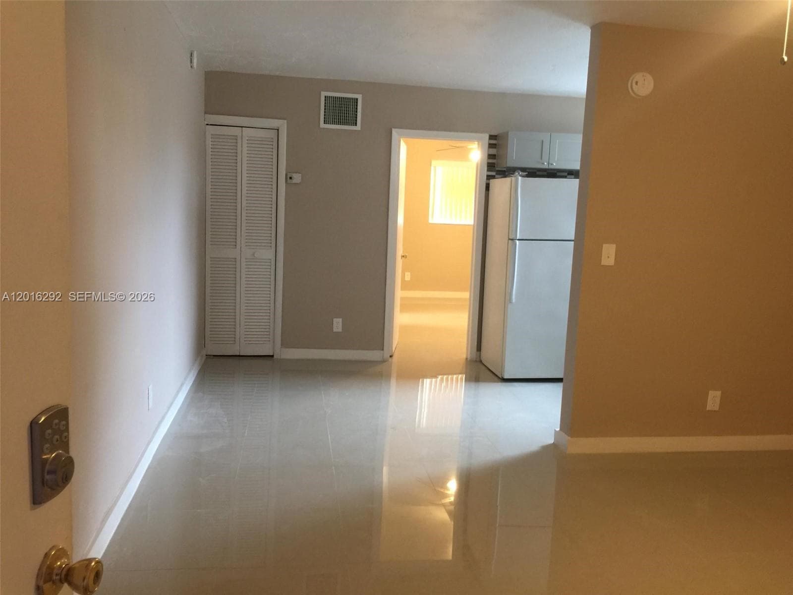 1800 NW 19th St # 9, Miami FL 33125