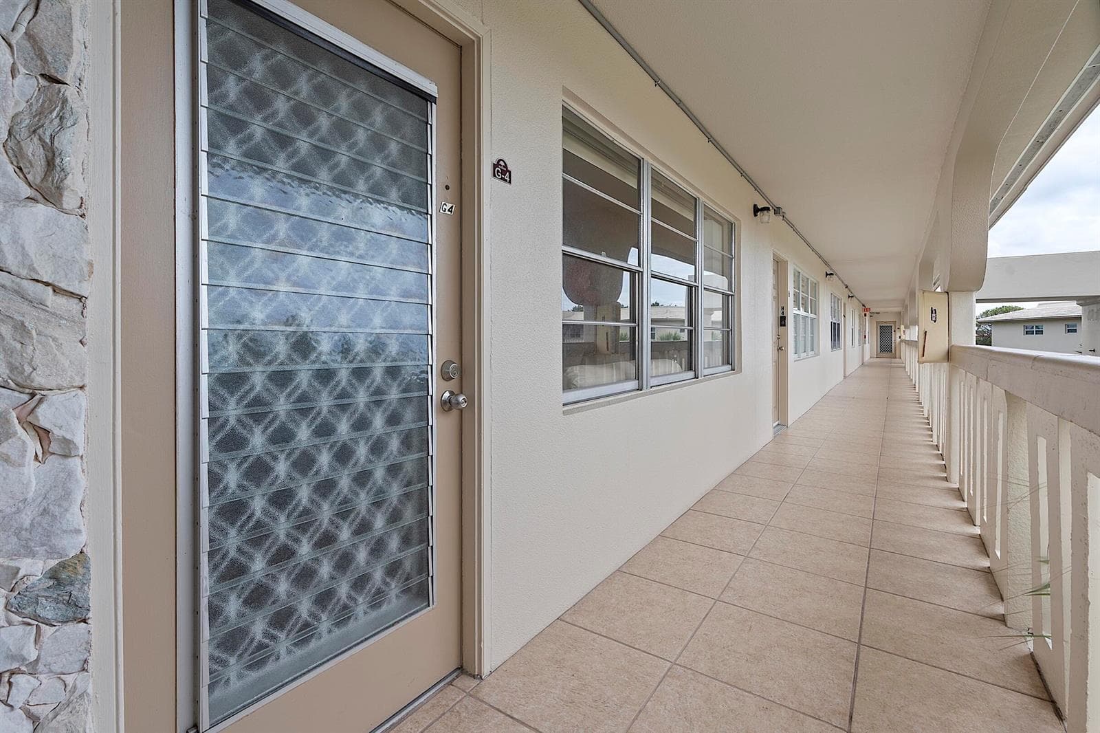 2905 Victoria Place # G4, Coconut Creek FL 33066 photo 2