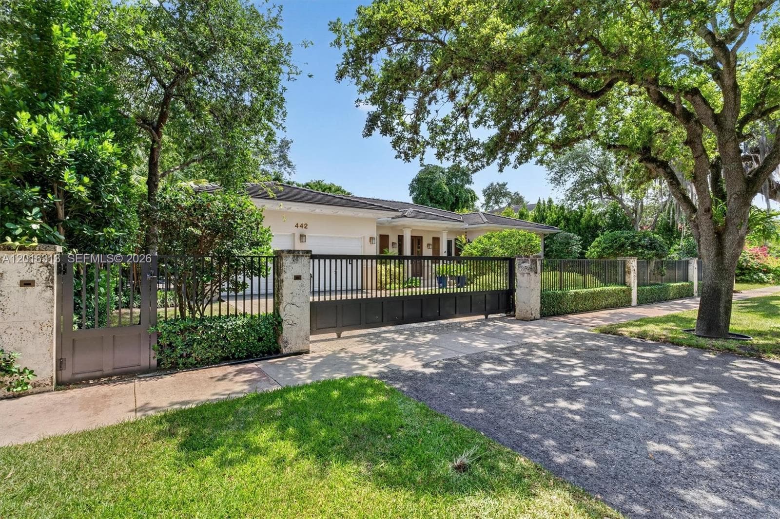 442 Amalfi Ave, Coral Gables FL 33146 photo 4