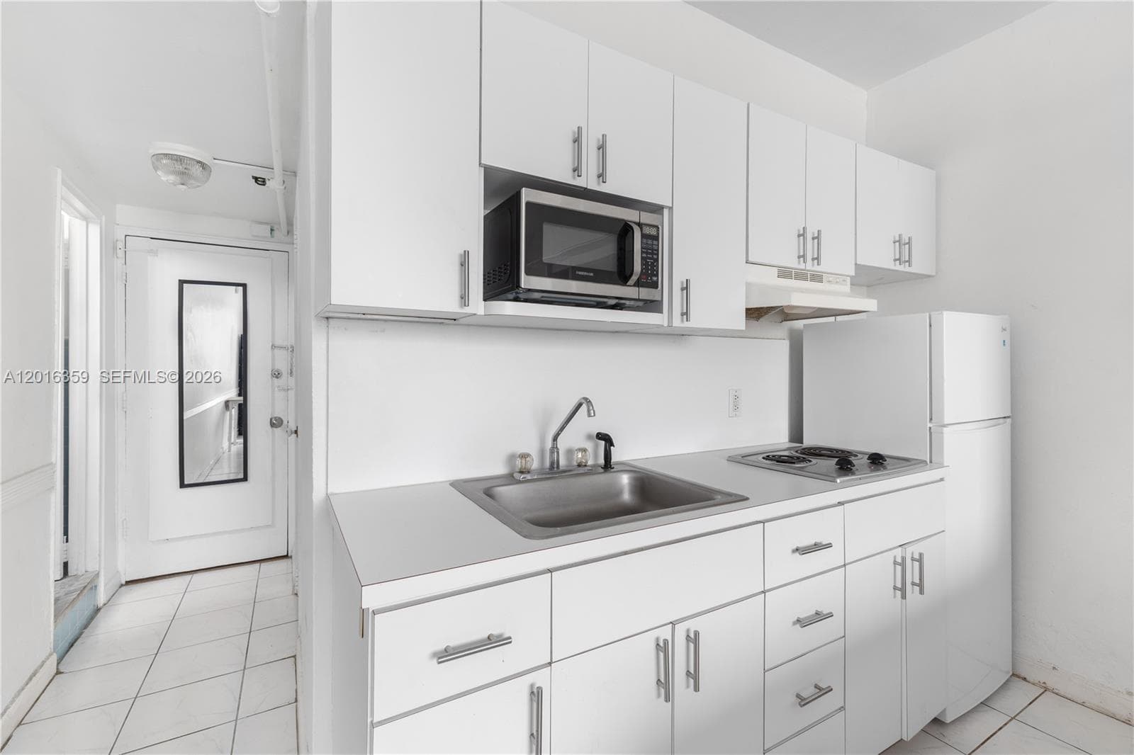 255 W 24th St # 432, Miami Beach FL 33140 photo 4
