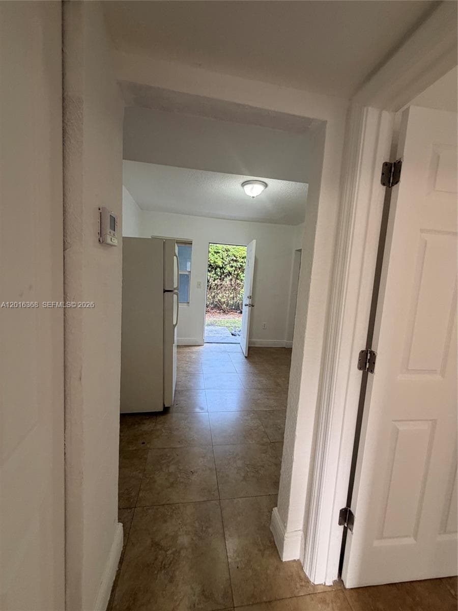 219 NW 10th St # 2, Miami, FL 33136 photo 3
