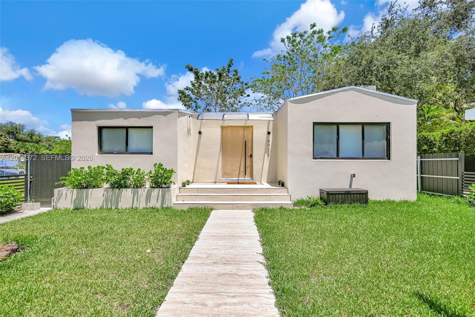 4721 NW 6th Ave, Miami FL 33127 photo 2