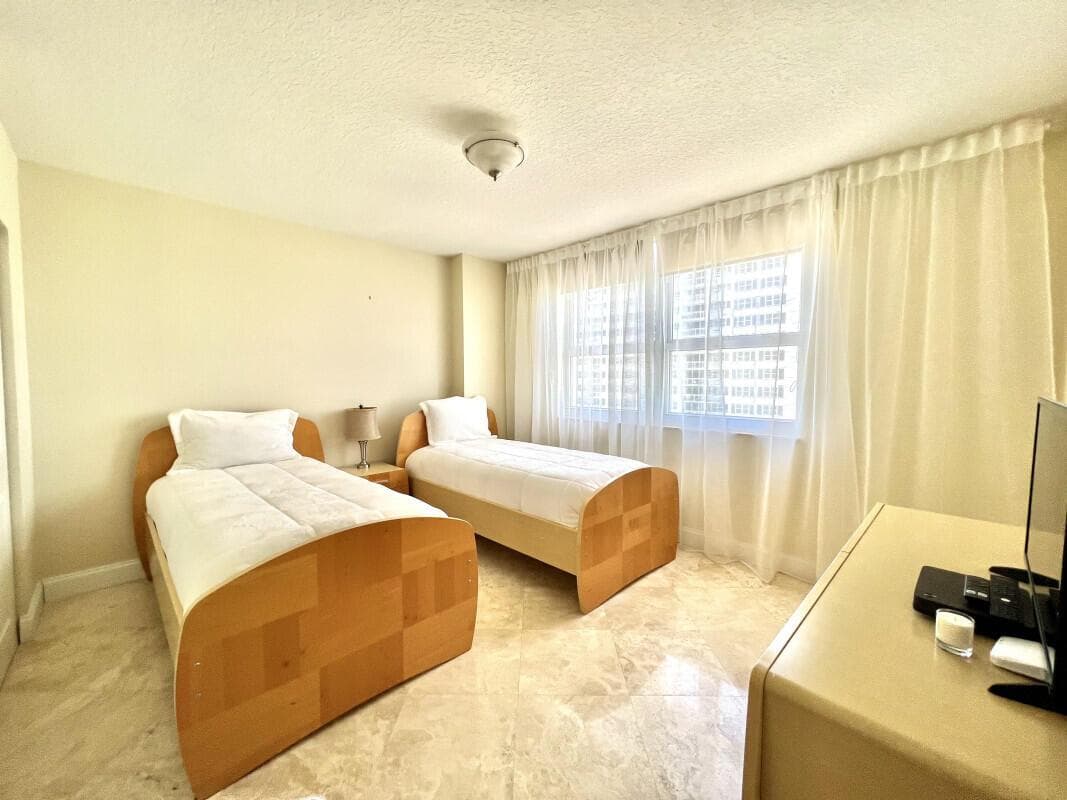 2080 S Ocean Drive # 1608, Hallandale Beach FL 33009 photo 3