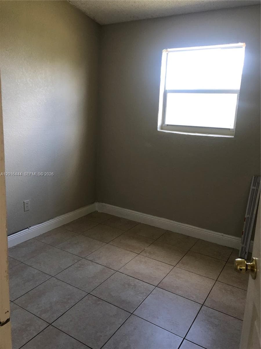 640 SW 7th St, Homestead FL 33030 photo 5