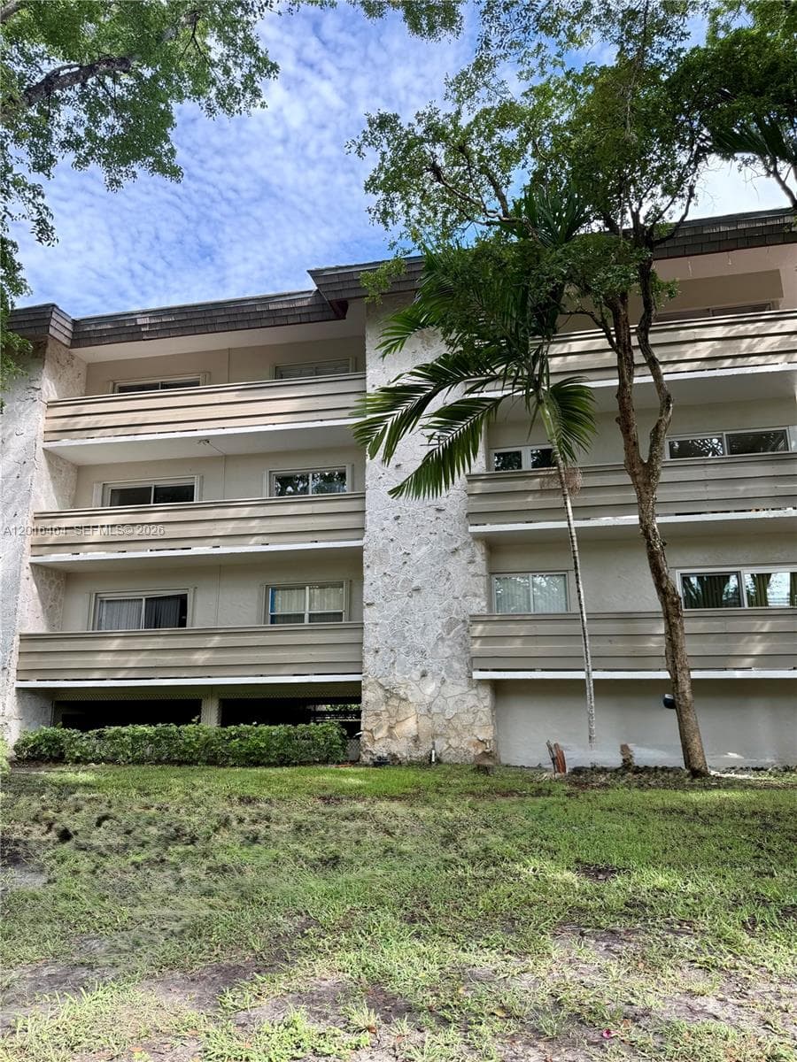 1205 Mariposa Ave # 301, Coral Gables FL 33146 photo 2