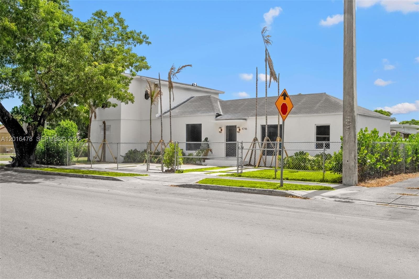 4746 NW 10th Ave, Miami FL 33127 photo 3