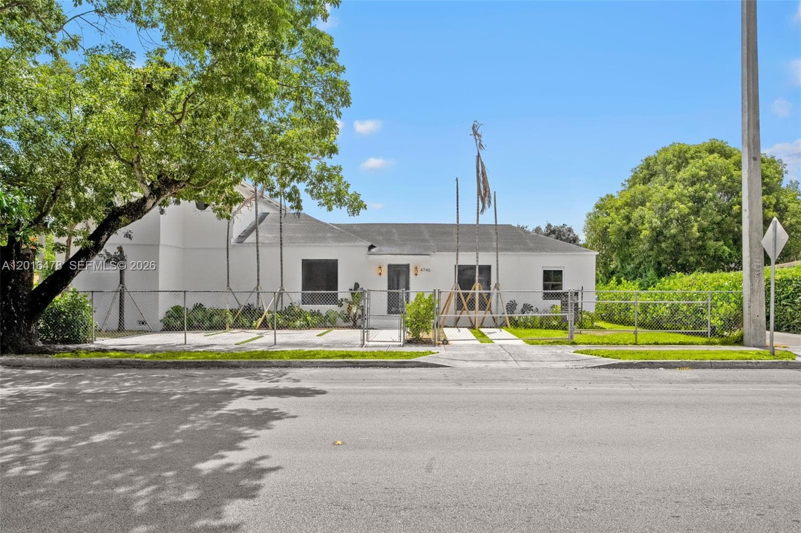 4746 NW 10th Ave, Miami FL 33127 photo 4