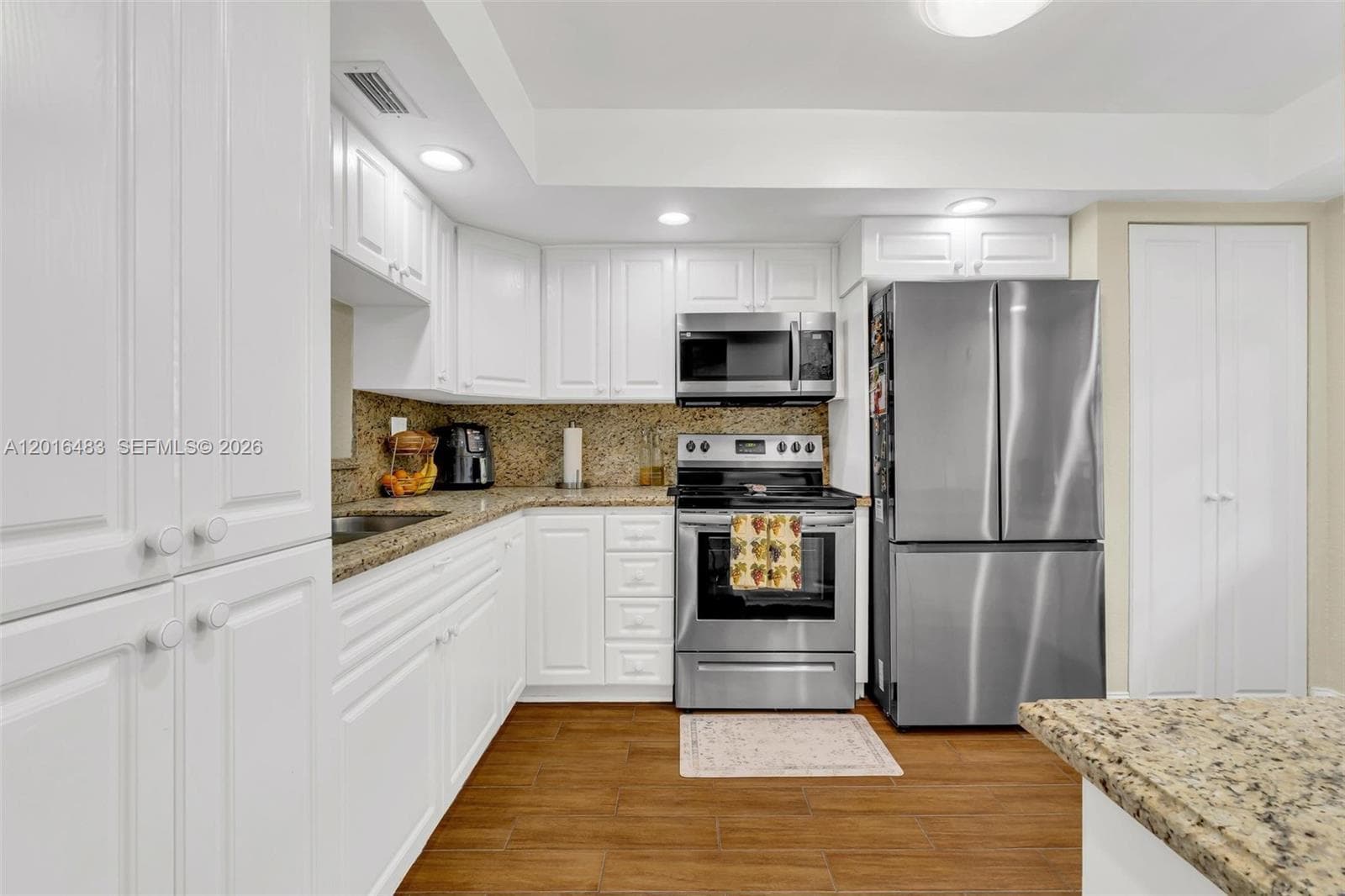 1101 Colony Point Cir # 309, Pembroke Pines FL 33026