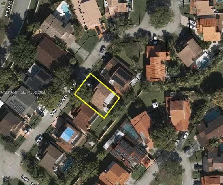 17623 NW 62nd PL N, Hialeah FL 33015