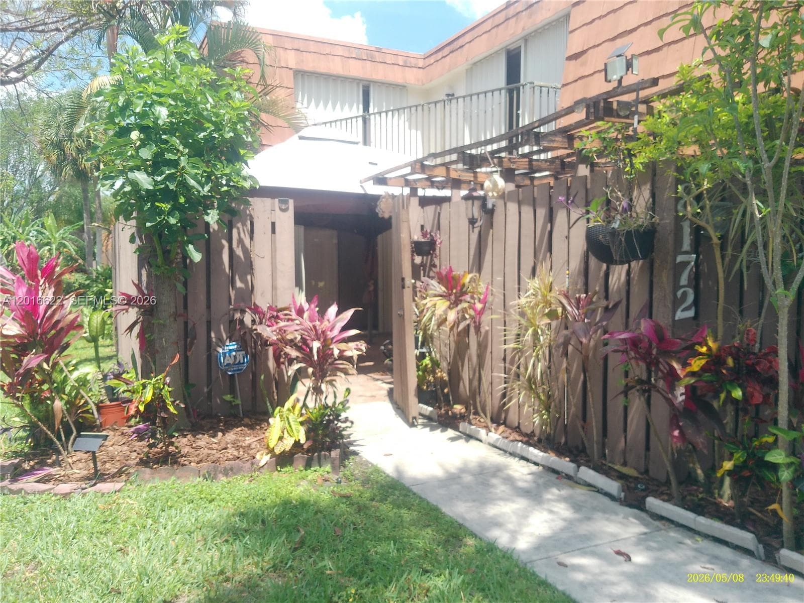 8172 S Coral Circle, North Lauderdale FL 33068 photo 3