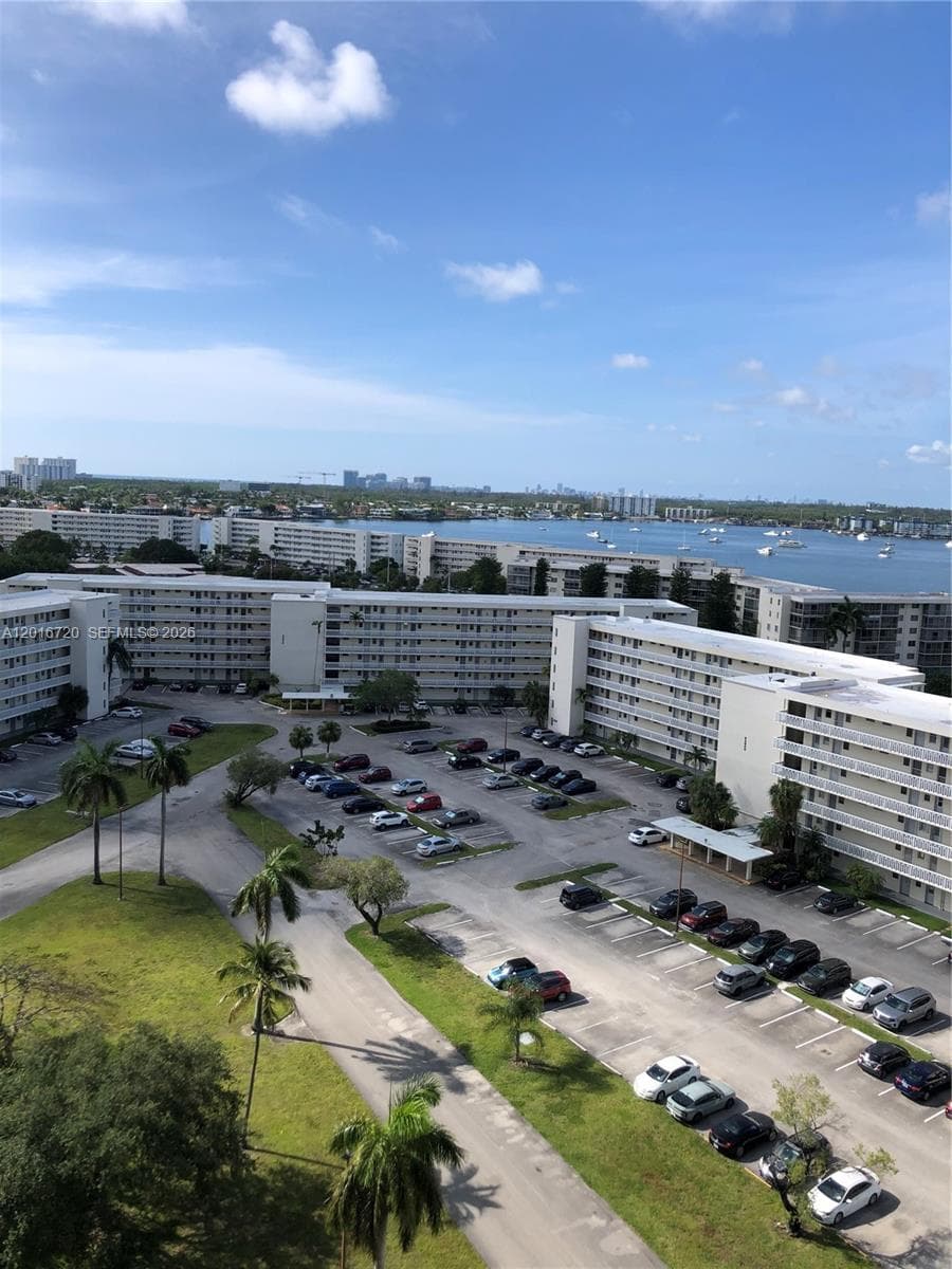 18011 Biscayne Blvd # 1405, Aventura FL 33160 photo 3
