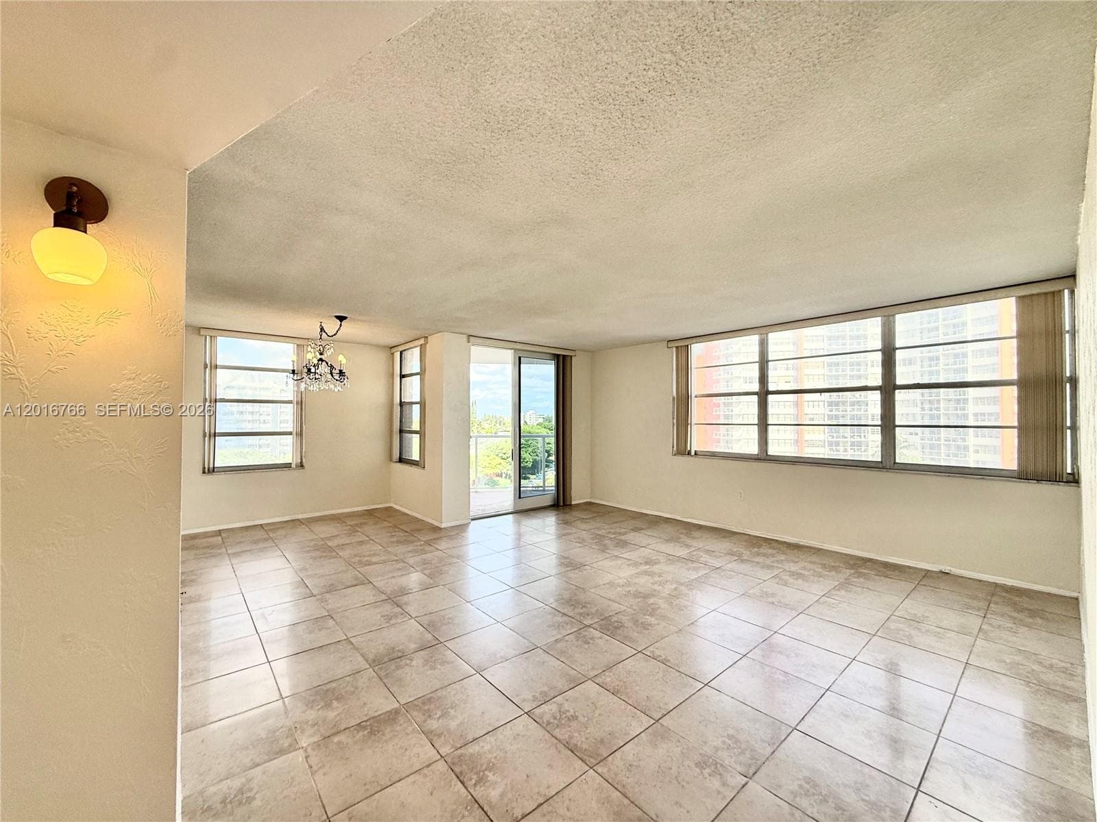 1351 NE Miami Gardens Dr # 626E, Miami, FL 33179 photo 4