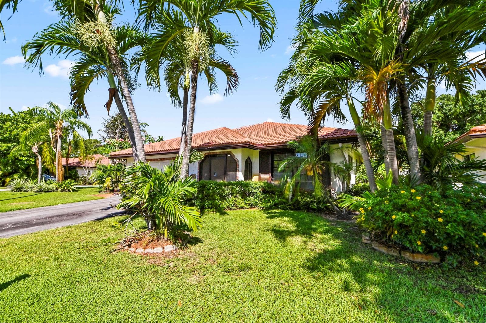 329 Knob Hill Boulevard, Boca Raton FL 33431 photo 2