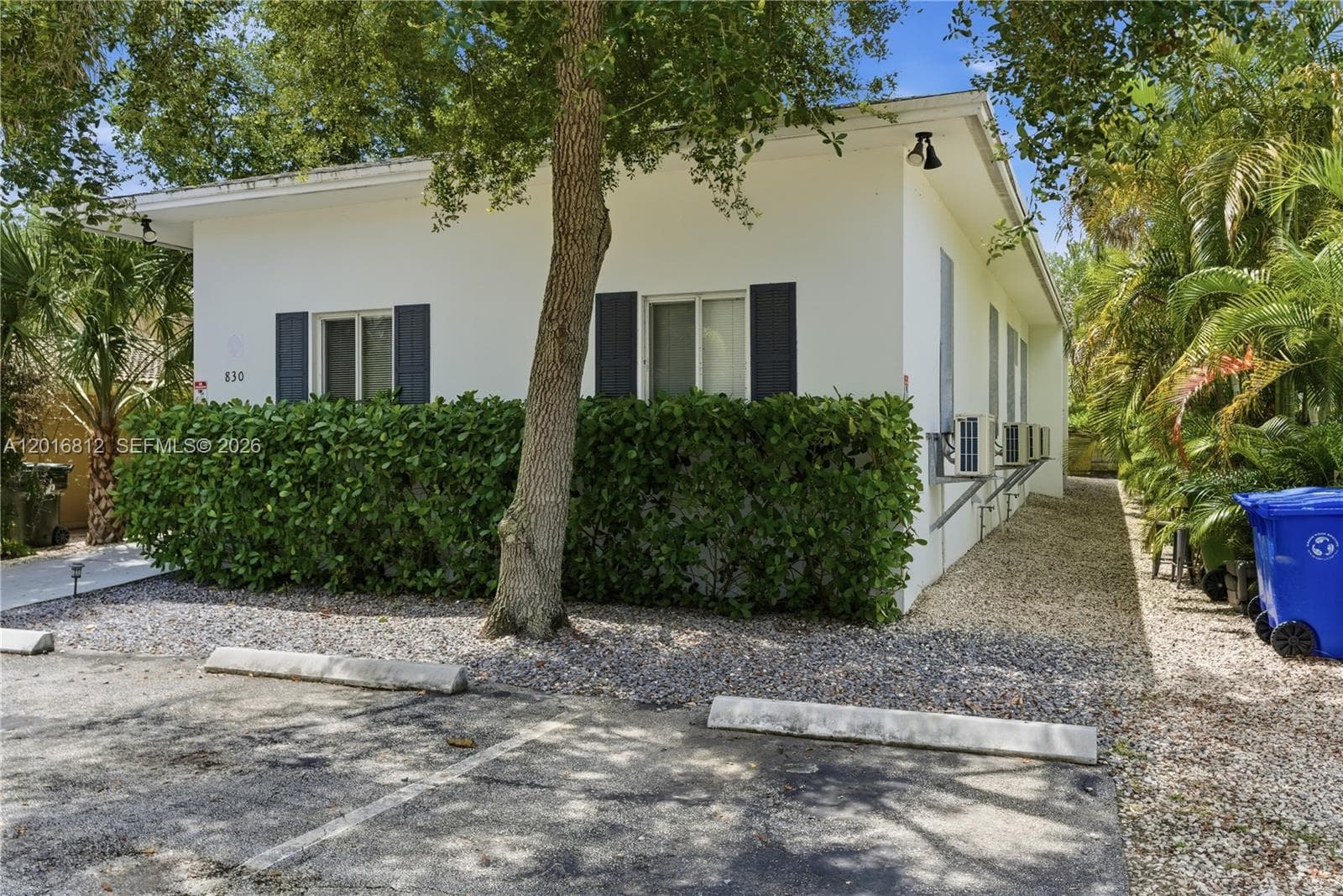 830 SE 14th St, Fort Lauderdale FL 33316 photo 3