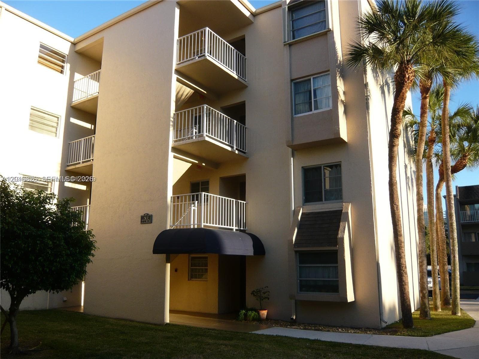 7715 SW 86th St # 405, Miami FL 33143 photo 2